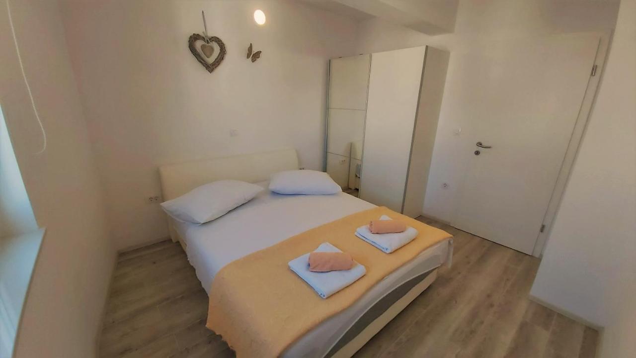 Apartments Zorica Дуче Екстер'єр фото